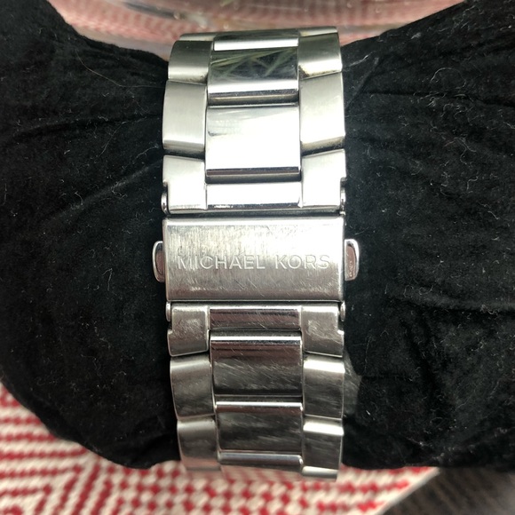 Men’s Michael Kors watch - Picture 2 of 3